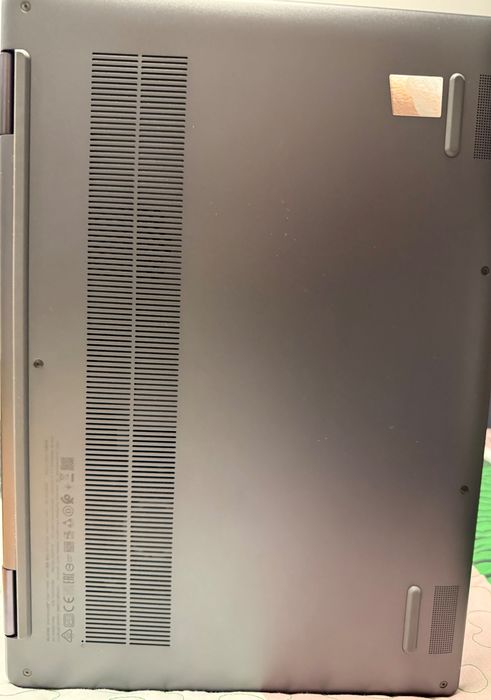 Yoga 7 Lenovo 14”