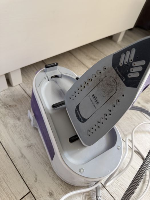 Утюг паровой б/у в хорошем состоянии