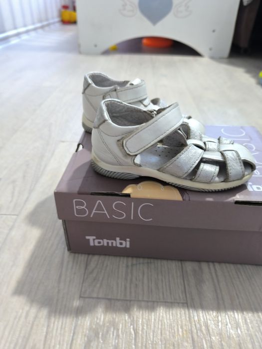 Сандали для девочек