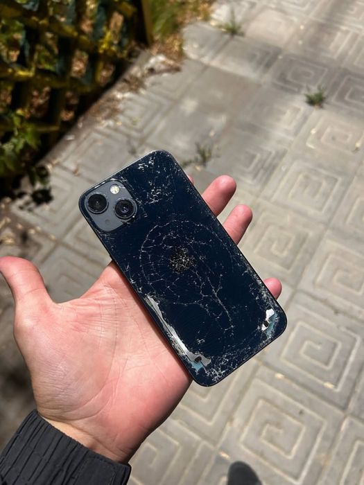 Айфон 13 на 256гб