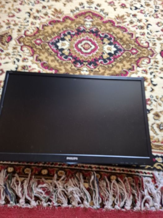 Monitor Philips.