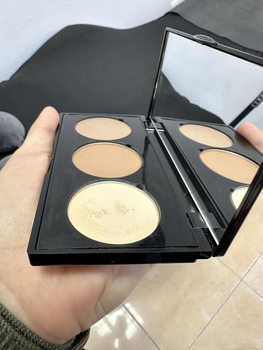 Контурираща палитра Freya beauty