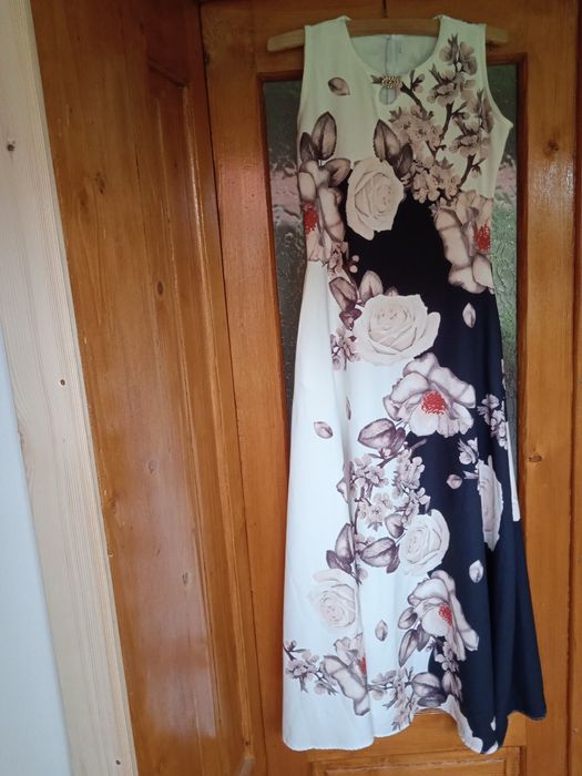 Rochie de ocazie, nouă măr. M, 40-42