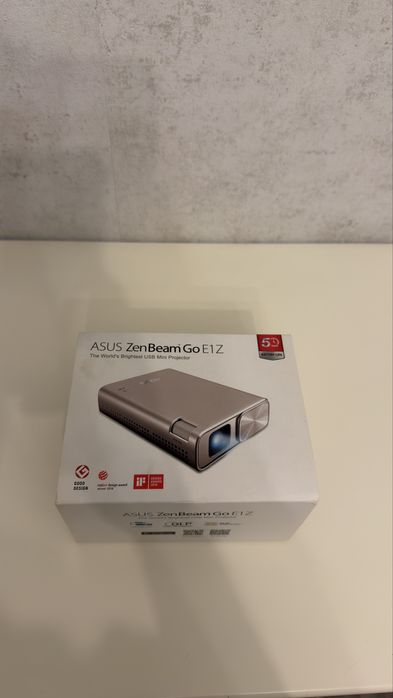 Джобен LED проектор ASUS ZenBeam Go E1Z Gold