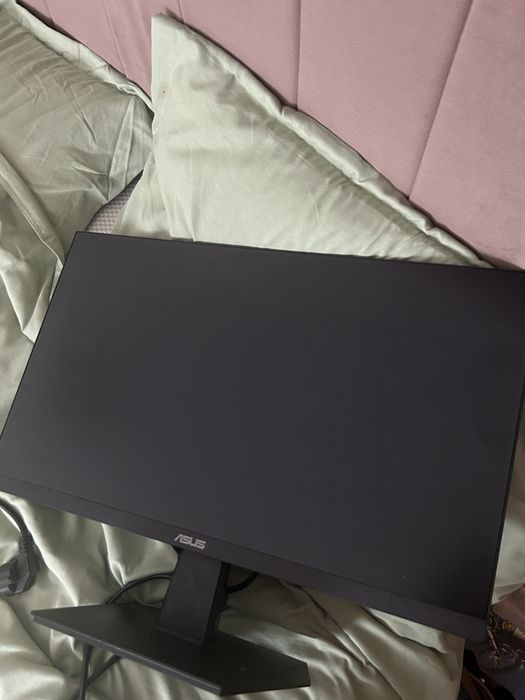Vand Monitor Asus 100hz ips