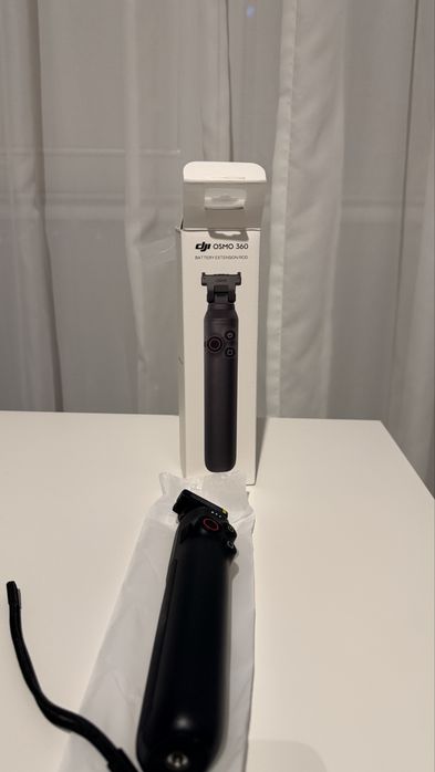 Selfie srick cu baterie inclus pentru DJI Osmo 360