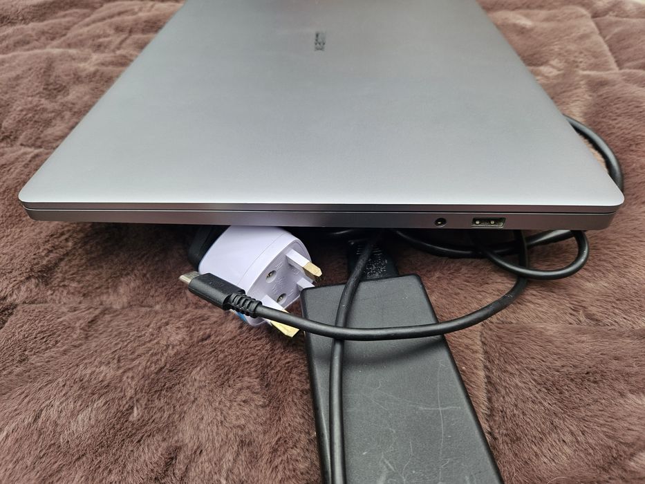 i5 ​Laptop  Xiaomi Mi NoteBook Ultra - i5 Gen 11 - 16GB RAM - SSD 512GB - Slim