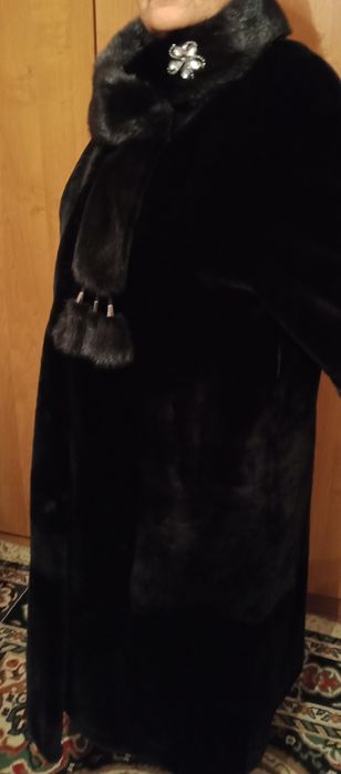 Продам мутоновую шубу
