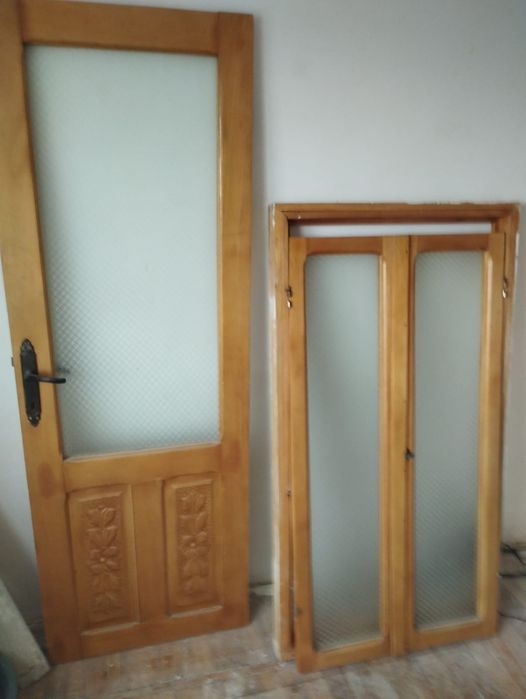 Ușa lemn masiv  b