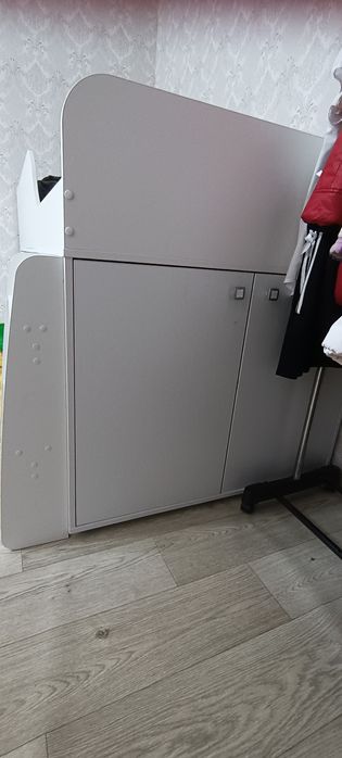 Продам кровать-чердак! Торг!