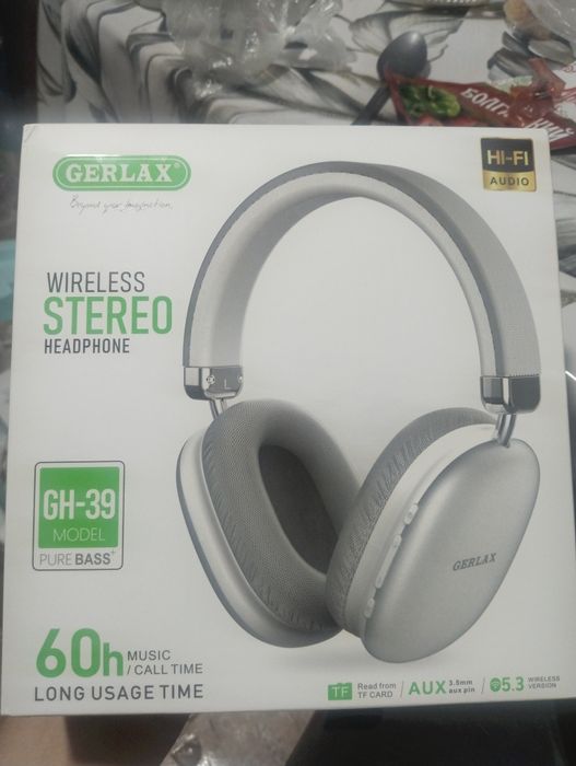 Продам наушник новый