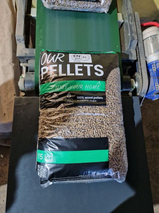 Brichete Pinykai esență tare 1500 lei