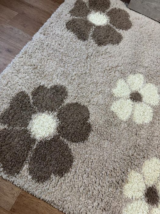 Продам ковер ворсинистый