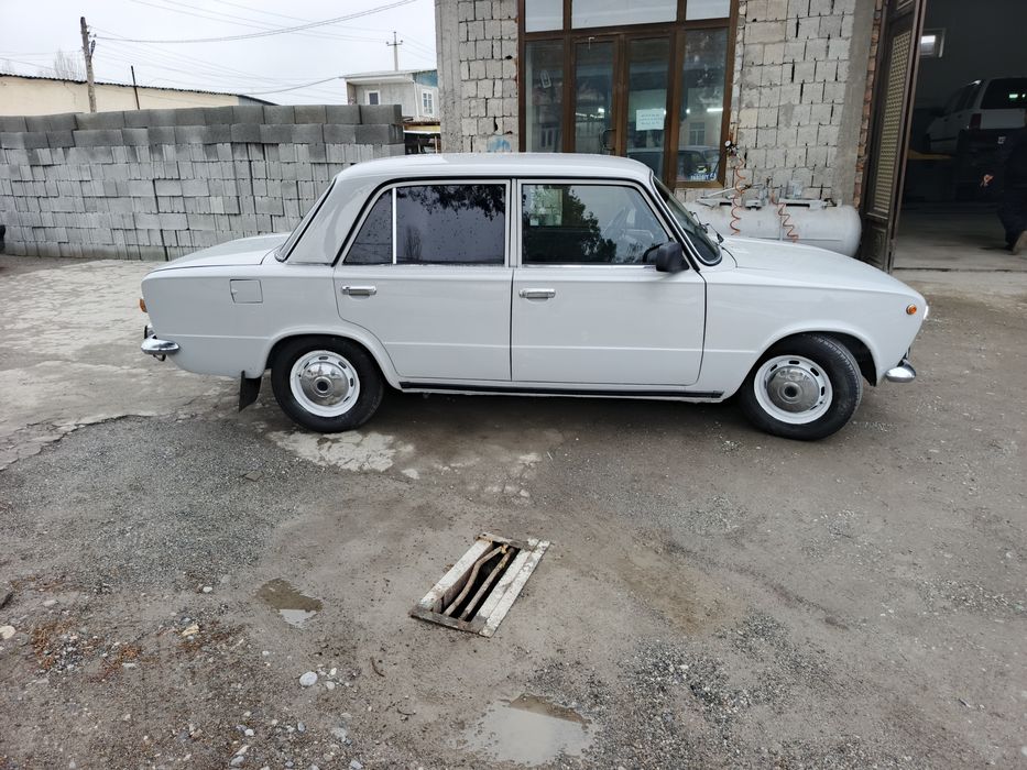 vaz 2101 sotiladi