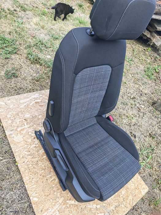 Седалки за VW Passat B8