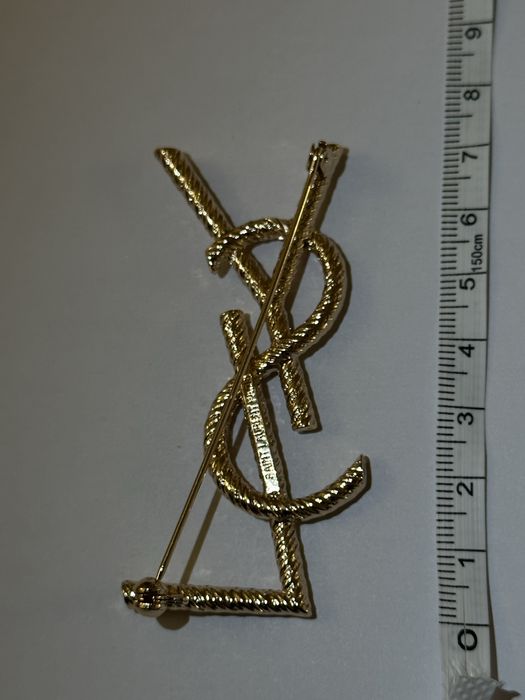 Brosa inscriptionata