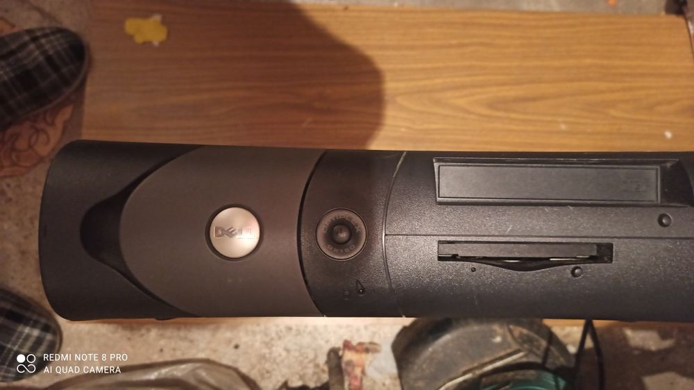 Работещ компютър DELL подарък lcd  монитор dell 17