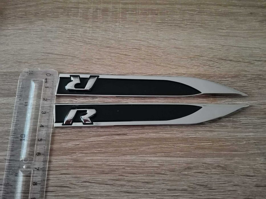 черна емблема за калник Volkswagen R