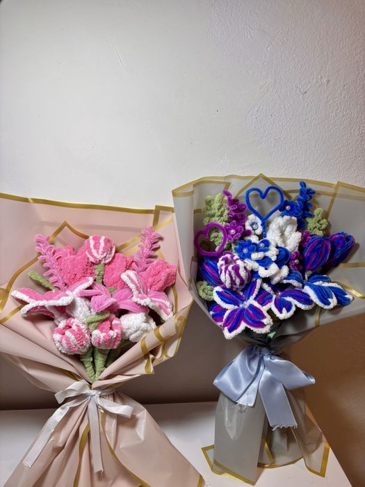 Buchete de flori artificiale handmade din ață plușată