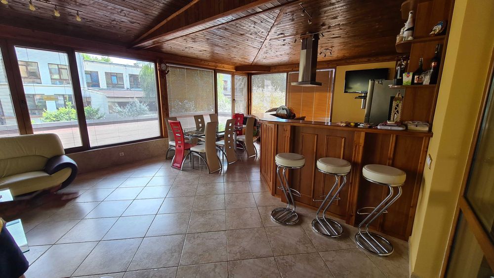 Продава се Тристаен апартамент в Разград, Освобождение - 150 кв.м за 1667 €/кв.м - Снимка #8