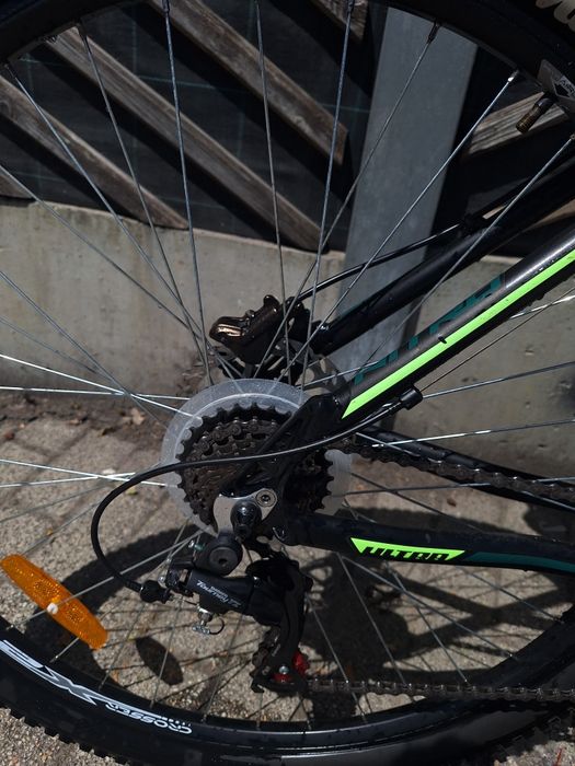 Vând bicicleta in stare foarte bună
