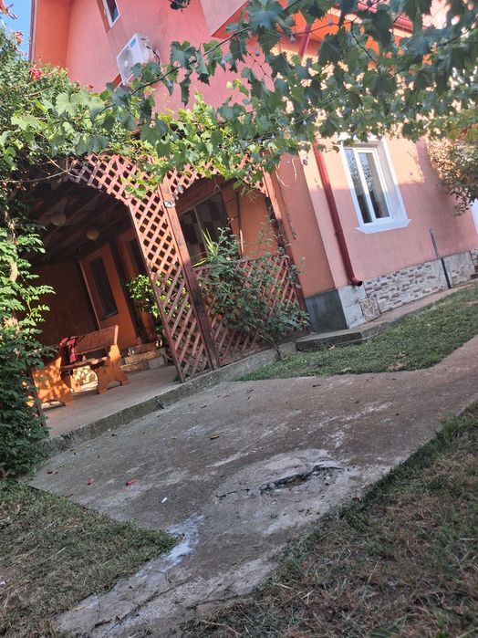 Casa de inchiriat