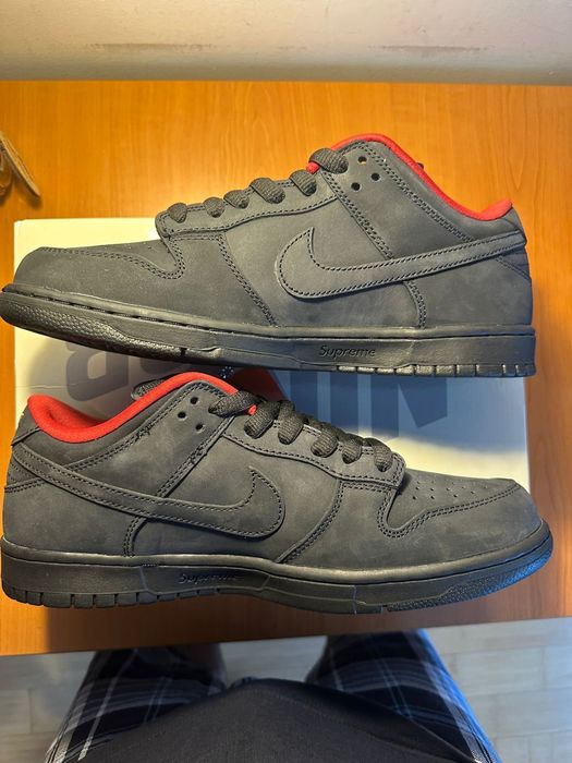 Supreme Dunk SB 2025