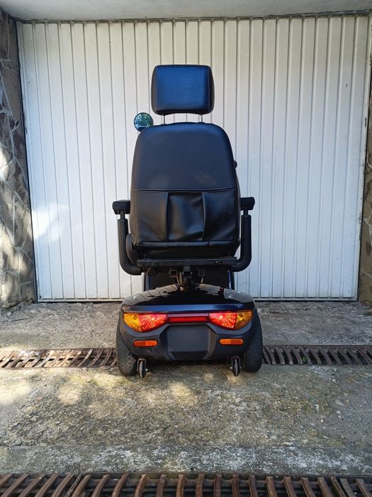 Carut handicap scuter electric dezabilitati scaun tricicleta carucior