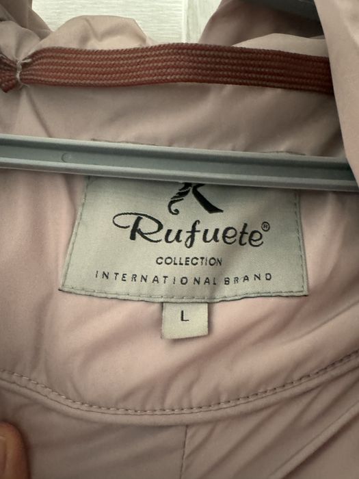 Продам пуховик ( почти новый)