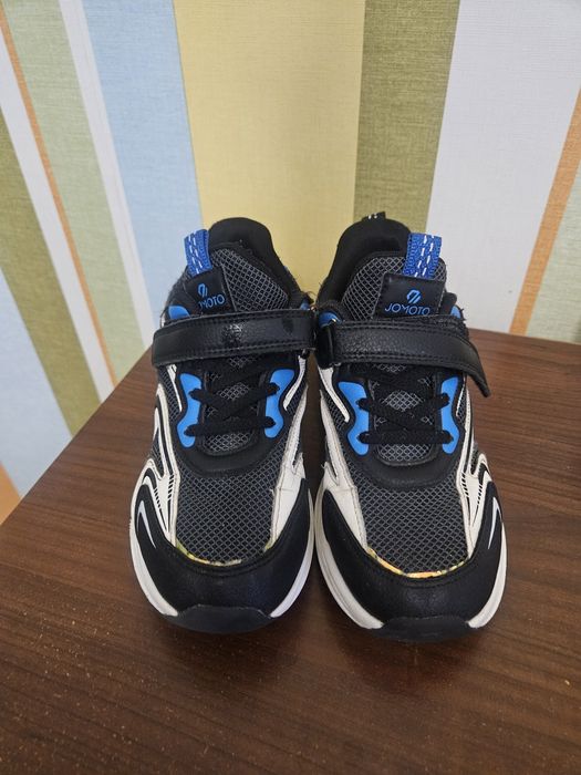 Детские кроссовки 34 размер