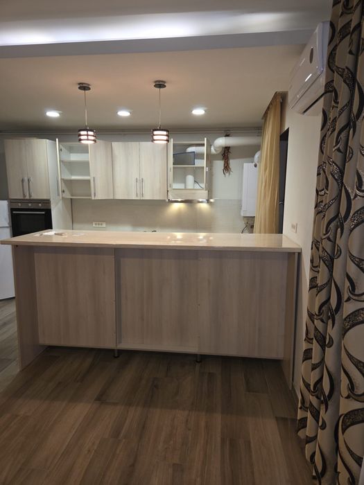 Vand mobila de bucatarie