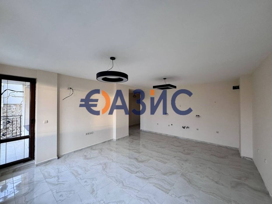Продава се Тристаен апартамент в Свети Влас - 90 кв.м за 1083 €/кв.м - Снимка #6