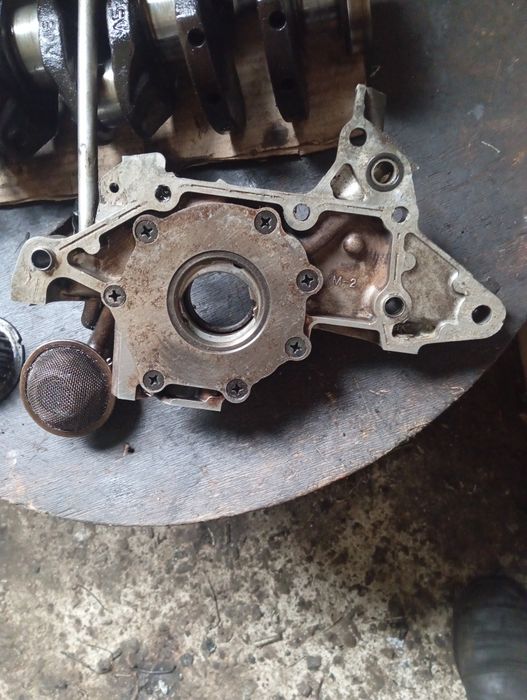 Двигатель на разбор