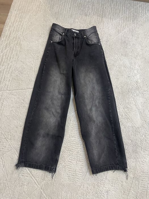 Джинсы  bershka темные
