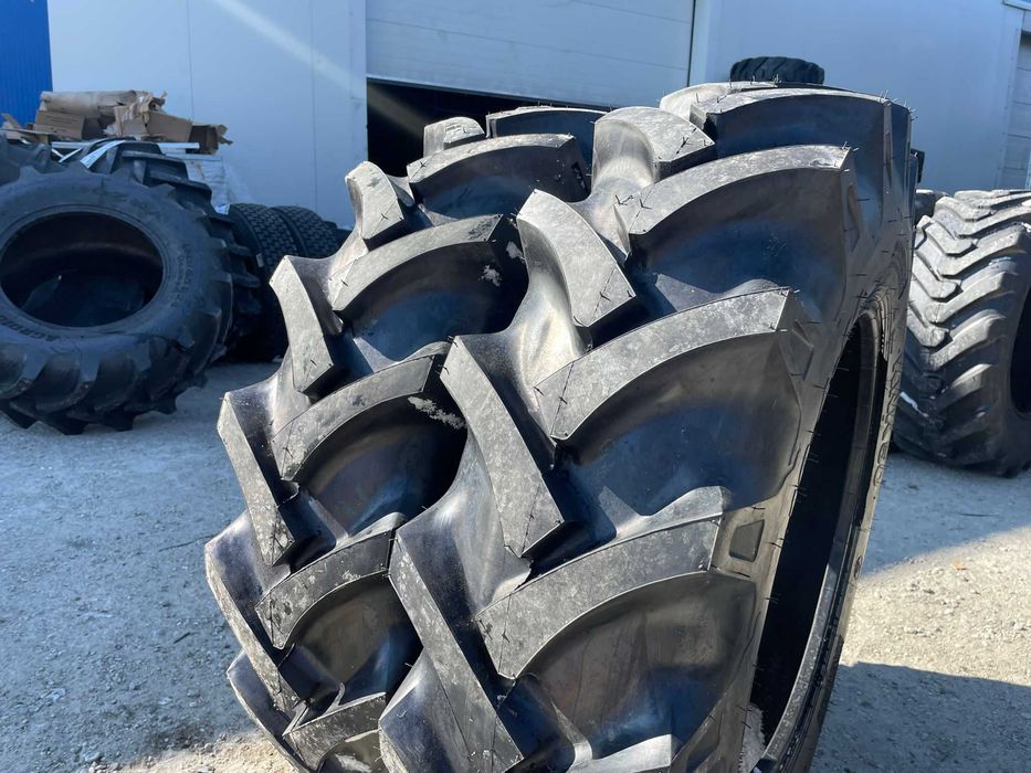 Anvelope noi 12.4-24 Cauciucuri agricole de tractor cu 12PLY