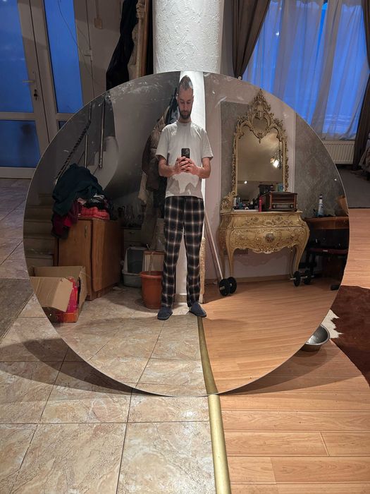 Oglindă PVC la comandă, găurită în 4 puncte, diametru 125cm