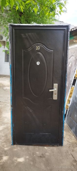 Продам металлические двери.
