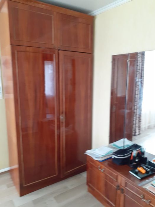 Продам спальный гарнитур