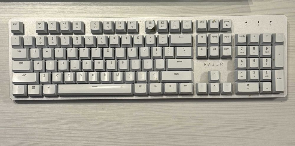 Продавам Razer Pro Type Ultra – безжична механична клавиатура