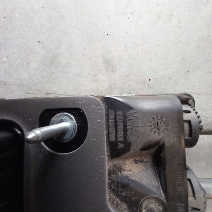 Timonerie 110 KW 150 CP Volkswagen Passat B8 3Q0711061 2.0 TDI CRLB