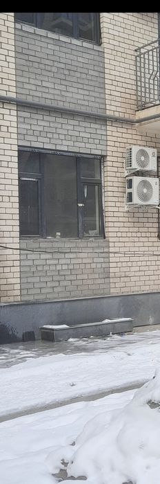 Квартира сотилади  кароба БЕЗ МАКЛЕР ЖК nev life 76 кв 1.етаж