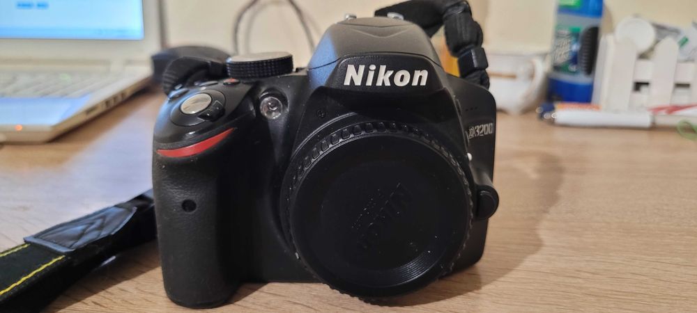 NIKON D3200, obiective, blitzuti master, slave si comander Yongnuo