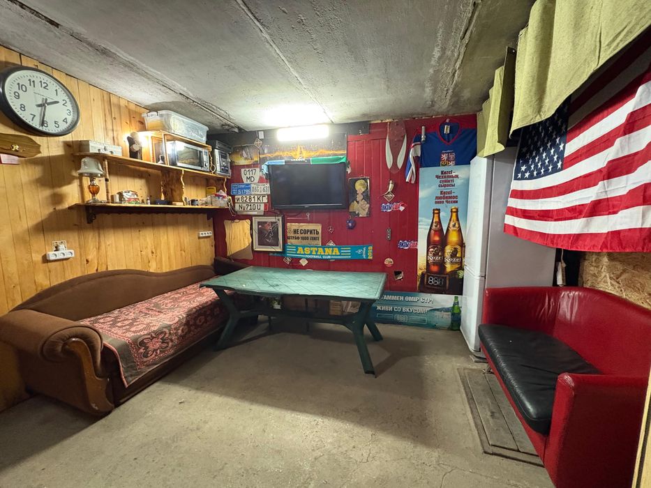 Продаю гараж в спальном районе