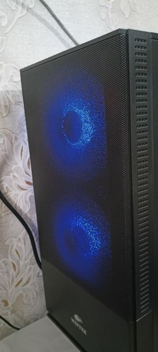 Игровой компьютер в комплекте новый