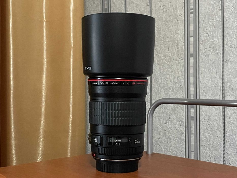 Объектив Canon EF 135mm f/2.0L USM