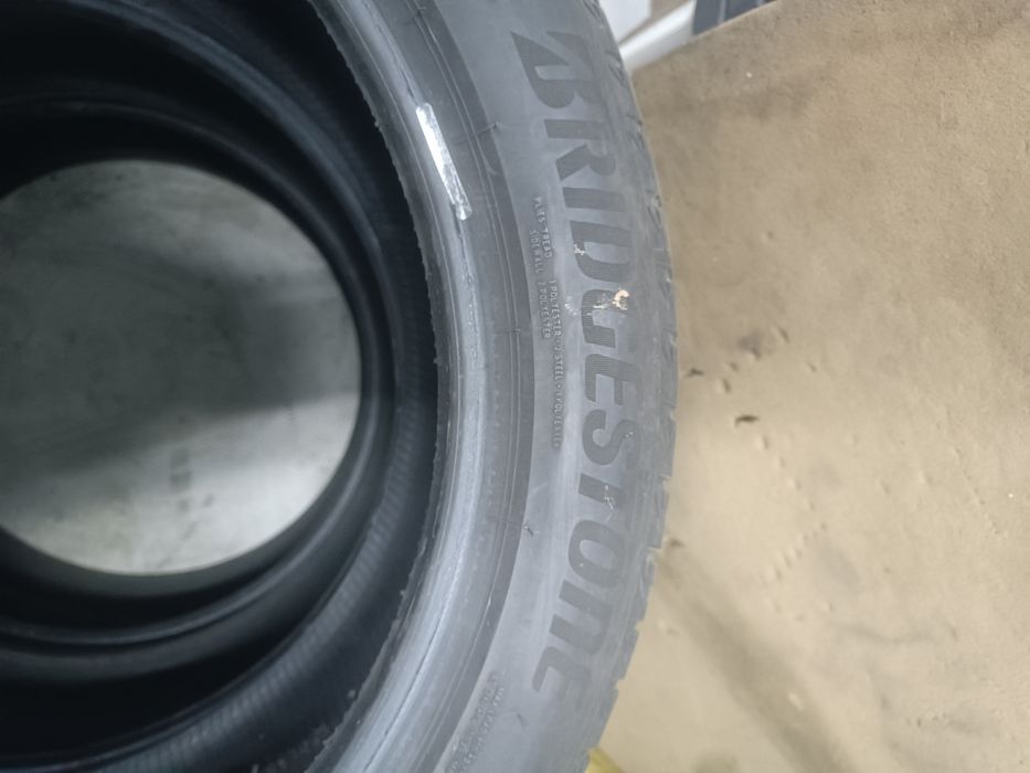 245/45/19 летни в перфектно състояние