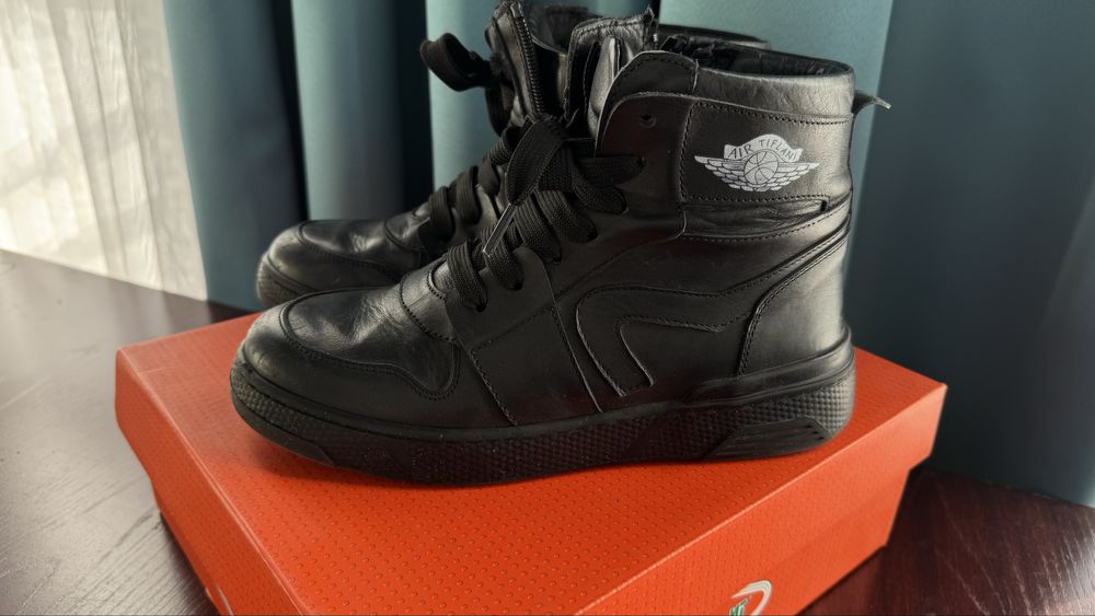 Продам обувь на мальчика