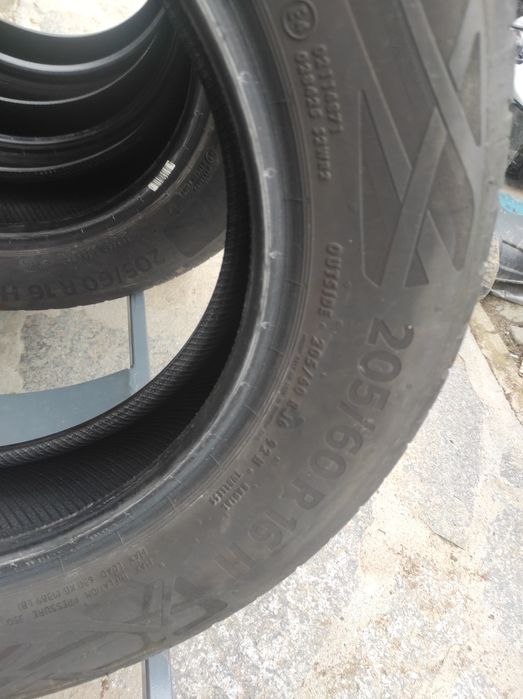 205/60/16 Continental