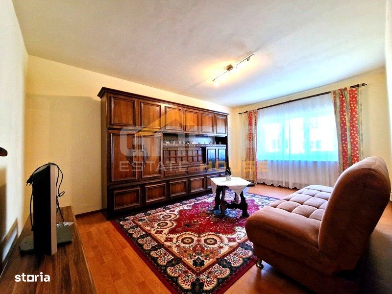 Apartament 2 camere, etaj 2, zona Podgoria