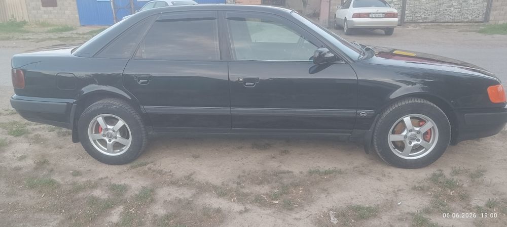 Продам Ауди 100 с4